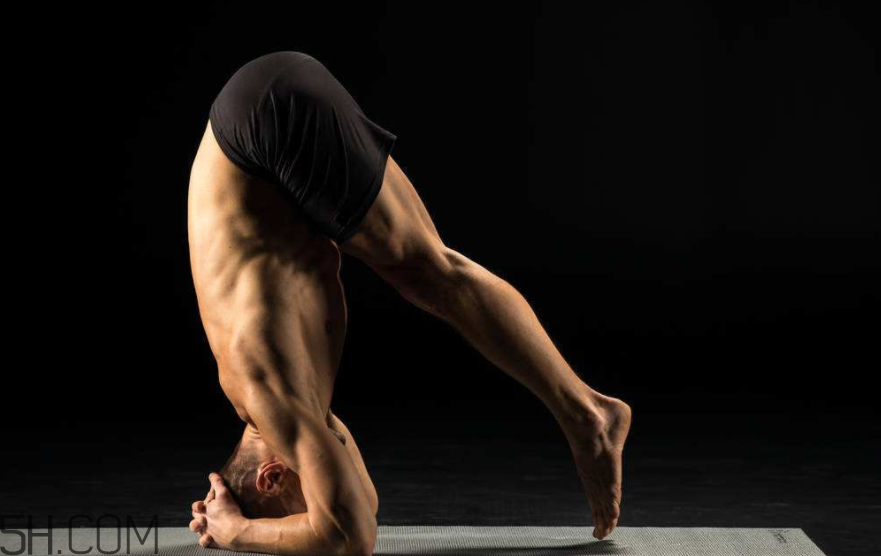 練瑜伽要穿內(nèi)衣嗎？練瑜伽會使小腿變粗嗎？