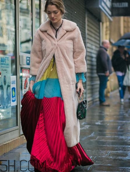 梨形身材冬天怎么穿？梨形身材冬季穿衣搭配