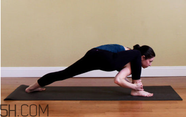 經(jīng)期怎么練瑜伽？經(jīng)期練瑜伽的注意事項(xiàng)