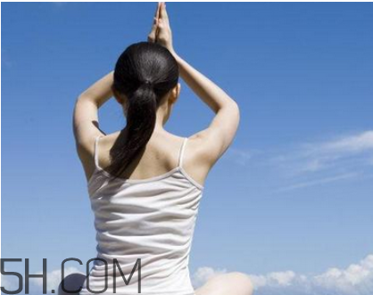 哺乳期練瑜伽要注意什么？哺乳期適合的瑜伽姿勢