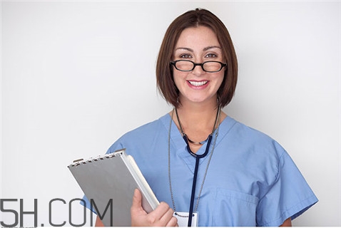 甲亢不吃藥可以哺乳嗎？甲亢不治療有什么后果？