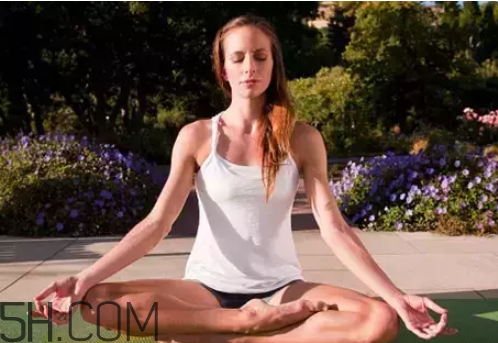 什么瑜伽豐胸效果好？睡前瑜伽動(dòng)作解析