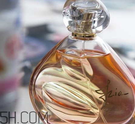 sisley izia伊莎香水怎么樣？希思黎izia香水好聞嗎