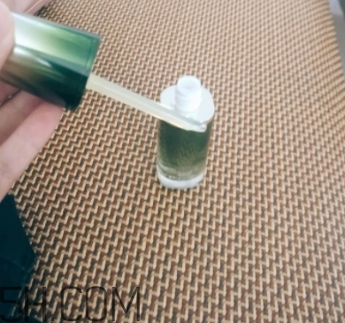 百雀羚肌初賦活系列怎么樣？百雀羚肌初賦活系列適合年齡