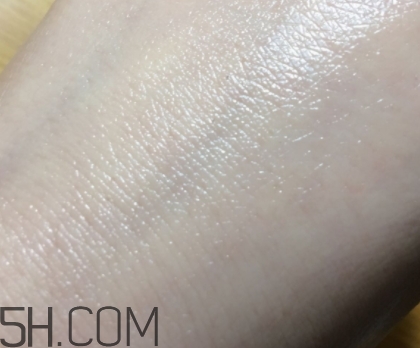 百雀羚肌初賦活系列怎么樣？百雀羚肌初賦活系列適合年齡