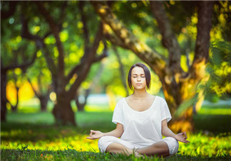 飯后多久可以練瑜伽？練高溫瑜伽的注意事項