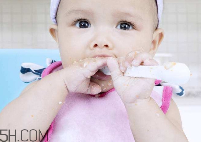 寶寶多大可以用創(chuàng)可貼？寶寶用創(chuàng)可貼注意事項