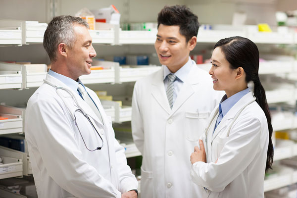 甲亢不吃藥可以哺乳嗎？甲亢不治療有什么后果？