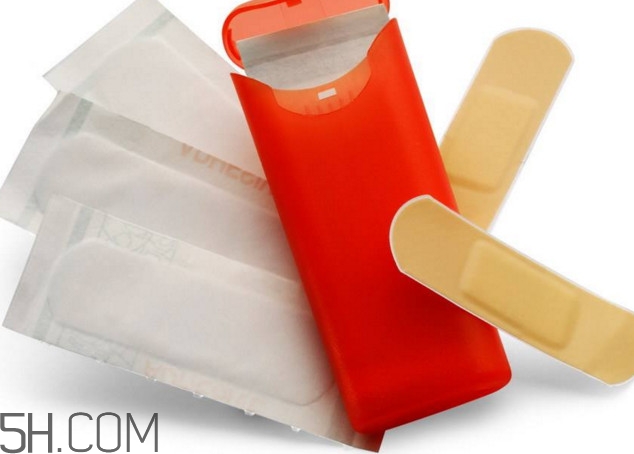 創(chuàng)可貼是創(chuàng)口貼嗎？創(chuàng)口貼跟創(chuàng)可貼的區(qū)別