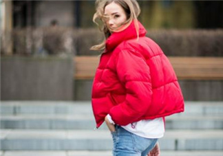 羽絨服配什么鞋子？羽絨服搭配鞋子圖片