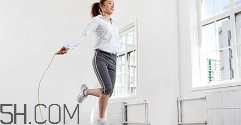 跳繩會傷膝蓋嗎？怎樣跳繩不傷膝蓋？