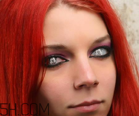 萬圣節(jié)隱形眼鏡多少錢？哪里買？