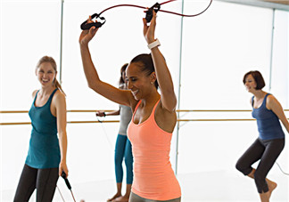 無繩跳繩怎么樣？無繩跳繩和有繩跳繩減肥效果一樣嗎？