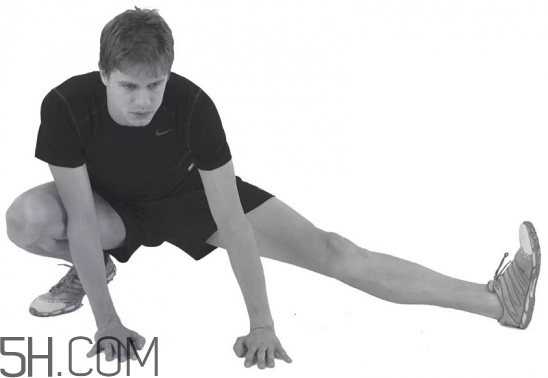 如何避免跳繩小腿酸痛？跳繩后拉伸運(yùn)動(dòng)圖解