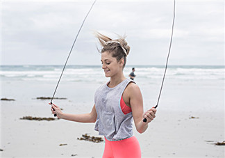 什么時(shí)候跳繩減肥效果最好？跳繩漏尿是怎么回事？