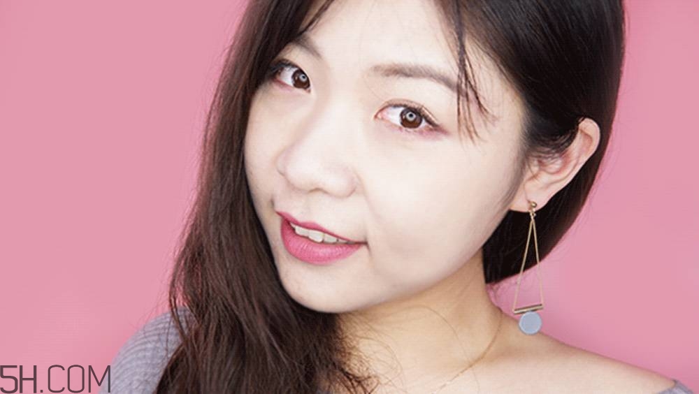 臉大的女生怎么選擇耳飾_適合戴什么樣的耳飾 臉大的女生怎么選擇耳飾_適合戴什么樣的耳飾