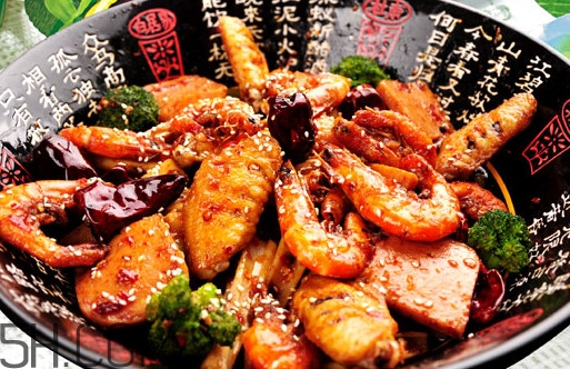 麻辣香鍋是火鍋嗎？麻辣香鍋是燉的還是炒的