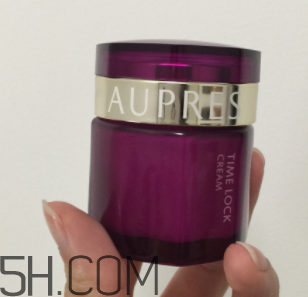 歐珀萊時光鎖緊膚霜怎么樣？適合年齡