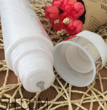 歐珀萊臻白多效角質(zhì)調(diào)理肌底液怎么樣？好用嗎？