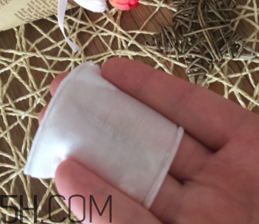 歐珀萊臻白多效角質(zhì)調(diào)理肌底液怎么樣？好用嗎？