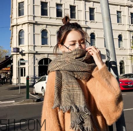 怎樣辨別貂絨毛衣真假？貂絨毛衣真假鑒別