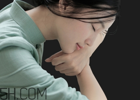 百雀羚保濕噴霧怎么用？百雀羚保濕噴霧使用心得