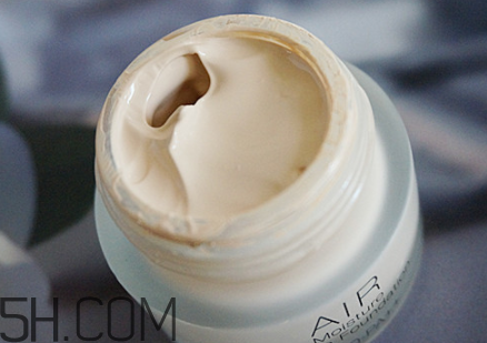 歐珀萊輕盈倍潤(rùn)粉底霜怎么樣?好用嗎? 歐珀萊輕盈倍潤(rùn)粉底霜怎么樣?好用嗎?