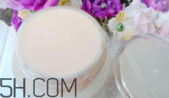 歐珀萊輕盈倍潤(rùn)粉底霜怎么樣?好用嗎? 歐珀萊輕盈倍潤(rùn)粉底霜怎么樣?好用嗎?