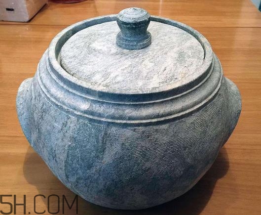 墨脫石鍋多少錢一個(gè)？墨脫石鍋為什么那么貴？