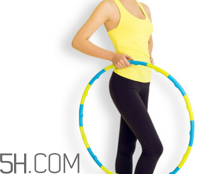 轉呼啦圈腰疼怎么辦？呼啦圈的花式轉法及姿勢