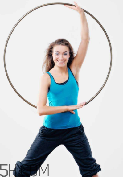 轉(zhuǎn)呼啦圈的危害有哪些？轉(zhuǎn)呼啦圈能減肥嗎？