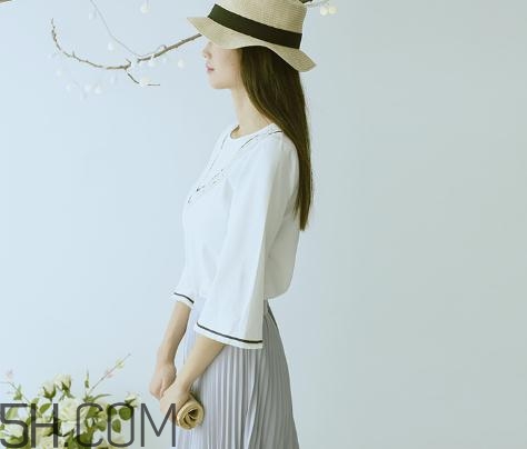 百武西是哪里的牌子？百武西的衣服怎么樣？