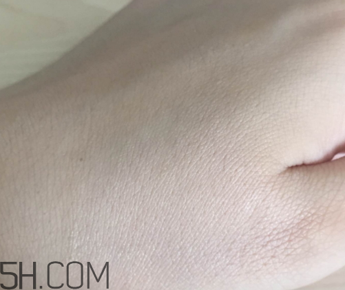 初之印修容氣墊CC霜怎么樣？多少錢？