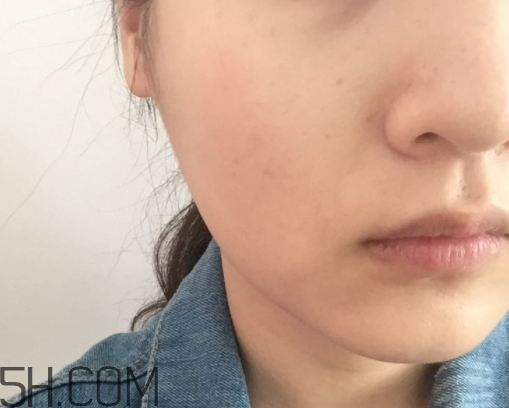 初之印修容氣墊CC霜怎么樣？多少錢？