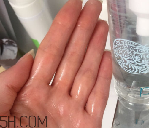 芙麗芳絲Hello Kitty套裝怎么樣？多少錢？