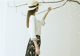 百武西是哪里的牌子？百武西的衣服怎么樣？