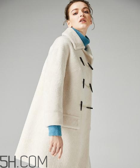 羊剪絨和羽絨服哪個好？羊剪絨大衣和羽絨服哪個保暖？