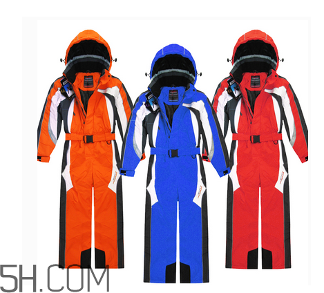 滑雪服什么牌子好？滑雪服和沖鋒衣哪個好？