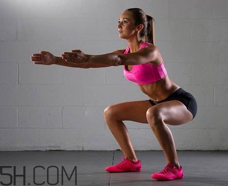 深蹲要蹲多深？深蹲要不要蹲到底？