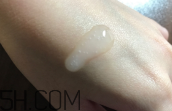 歐珀萊恒久肌底循環(huán)精華露基礎型適合什么年齡? 歐珀萊恒久肌底循環(huán)精華露基礎型適合什么年齡?