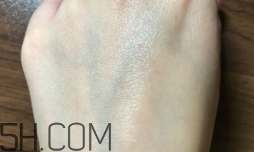 歐珀萊恒久肌底循環(huán)精華露基礎型適合什么年齡? 歐珀萊恒久肌底循環(huán)精華露基礎型適合什么年齡?