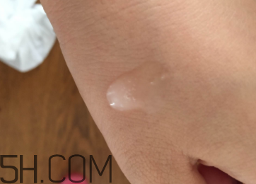 歐珀萊恒久肌底循環(huán)精華露基礎型適合什么年齡? 歐珀萊恒久肌底循環(huán)精華露基礎型適合什么年齡?