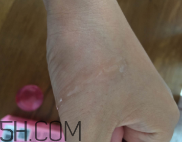 歐珀萊恒久肌底循環(huán)精華露基礎型適合什么年齡? 歐珀萊恒久肌底循環(huán)精華露基礎型適合什么年齡?