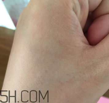 歐珀萊恒久肌底循環(huán)精華露基礎型適合什么年齡? 歐珀萊恒久肌底循環(huán)精華露基礎型適合什么年齡?