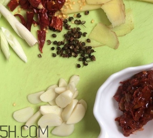 花蓋蟹和梭子蟹哪個(gè)好吃？花蓋蟹和梭子蟹區(qū)別