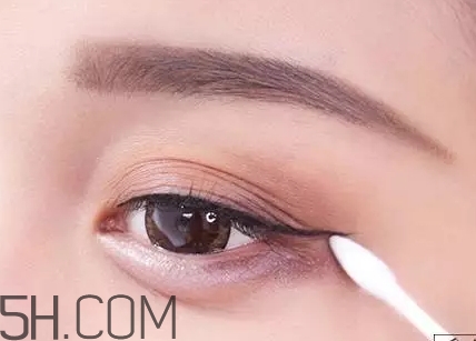 萬圣節(jié)南瓜妝怎么化？萬圣節(jié)南瓜少女妝