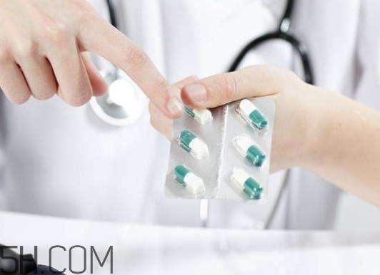 早餐前吃藥好還是早餐后吃藥好? 早餐前吃藥好還是早餐后吃藥好?