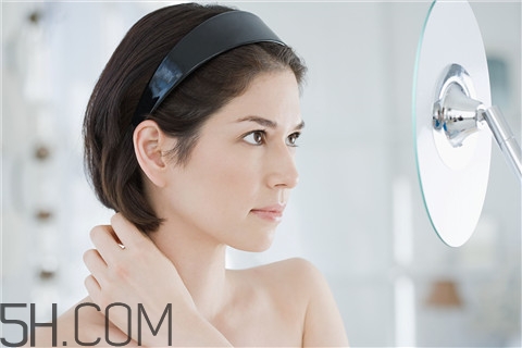 黑頭是不是越擠越多?黑頭是白色的嗎? 黑頭是不是越擠越多?黑頭是白色的嗎?