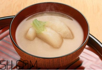 早起喉嚨有痰怎么回事？為什么每天早上起來(lái)喉嚨都有痰