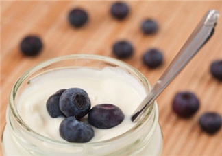 睡前喝酸奶好嗎 晚上睡覺前可以喝酸奶嗎